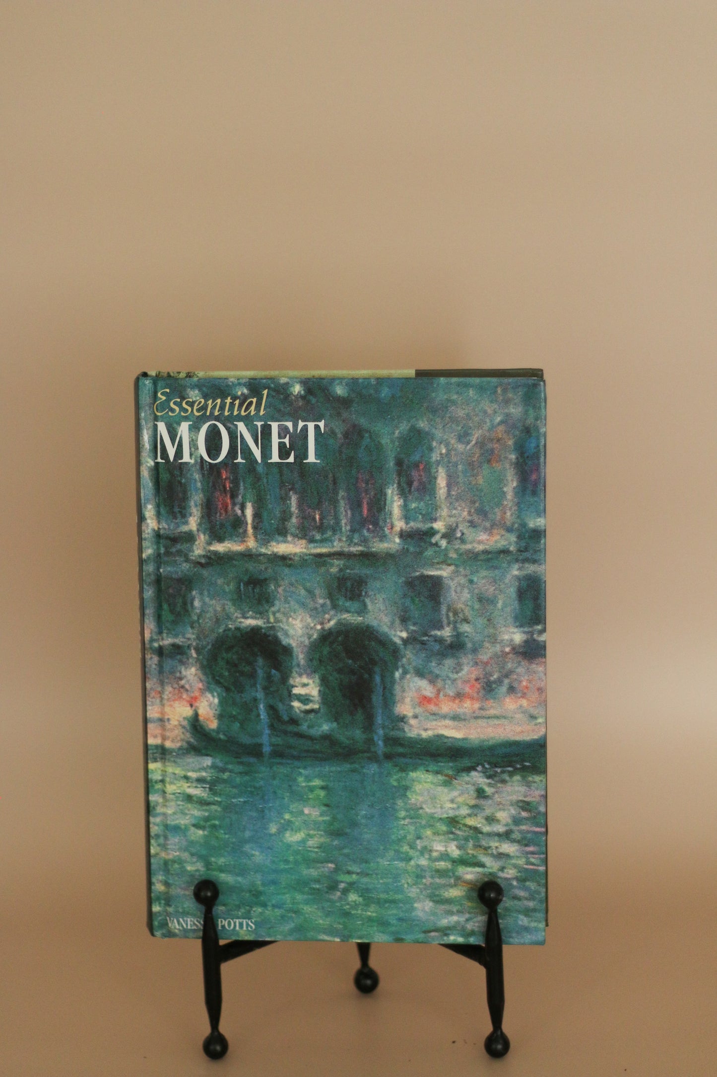 Essential Monet